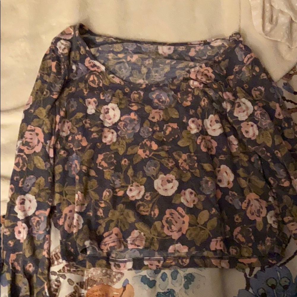 Mossimo long sleeve crop top